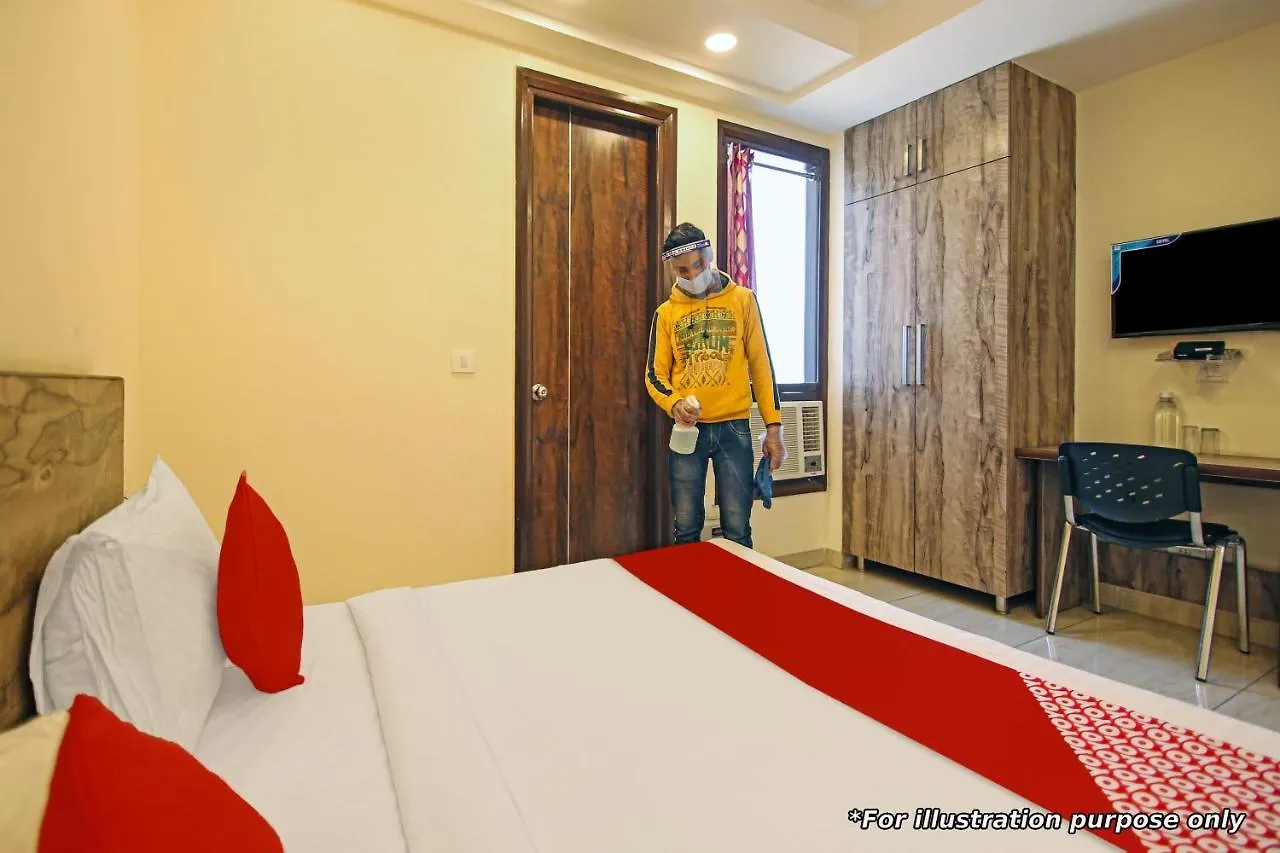 ***  Super Oyo Flagship Apple Green Hotel Zirakpur India